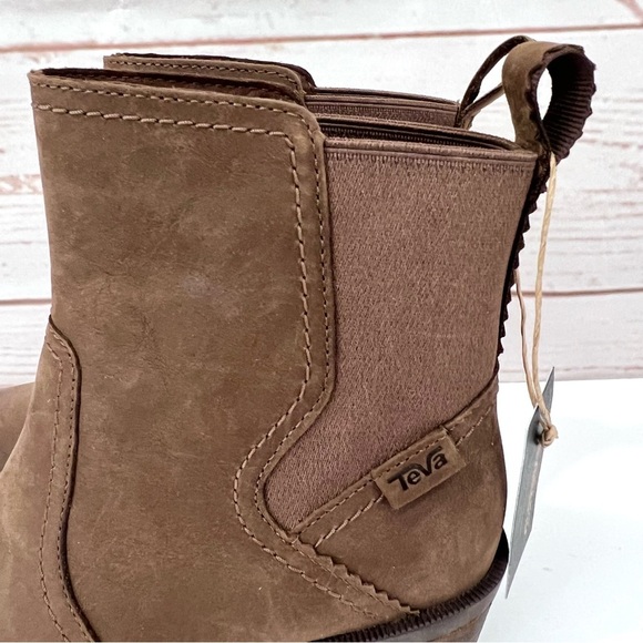 NWT Teva Leather Anaya Waterproof Chelsea Boot - Picture 9 of 13